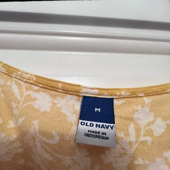 Old Navy Yellow/White floral print cami - Picture 8 of 9